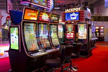 mpo300 platform dashboard showing unified account balance across sportsbook, live-dealer, and slots sections