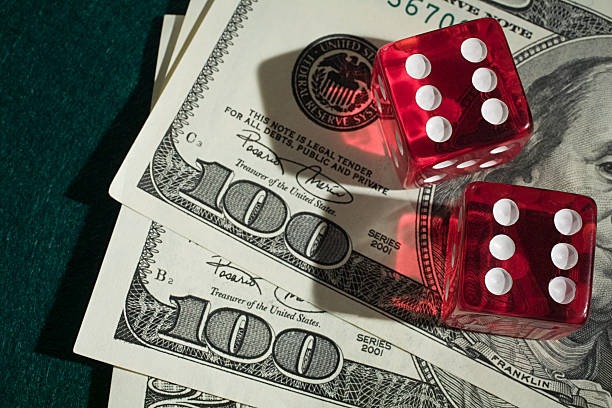 mpo300 Caishen Wins paytable showing symbol values, payline structure, and bonus feature details